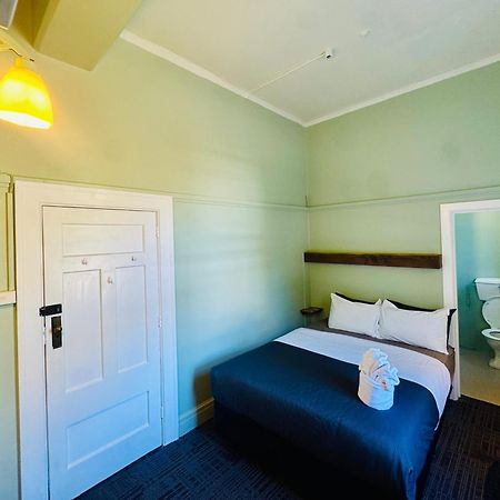 Crashpalace Backpackers Napier Eksteriør billede