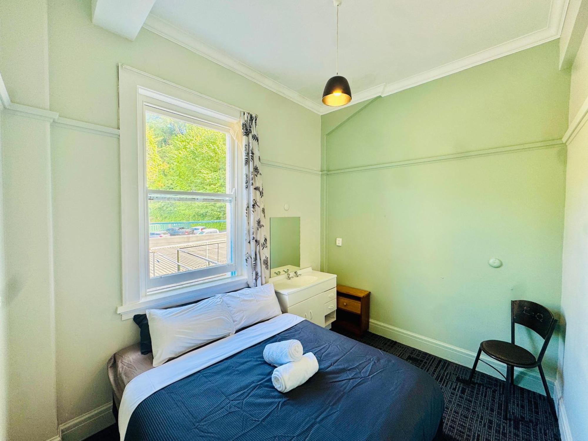 Crashpalace Backpackers Napier Eksteriør billede